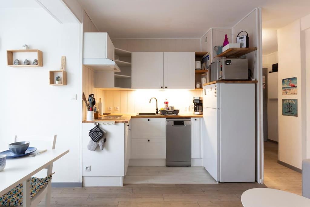 Chez Laurence - Elegant Appartement Climatise Avec Wifi Et Parking 라그랑모트 외부 사진