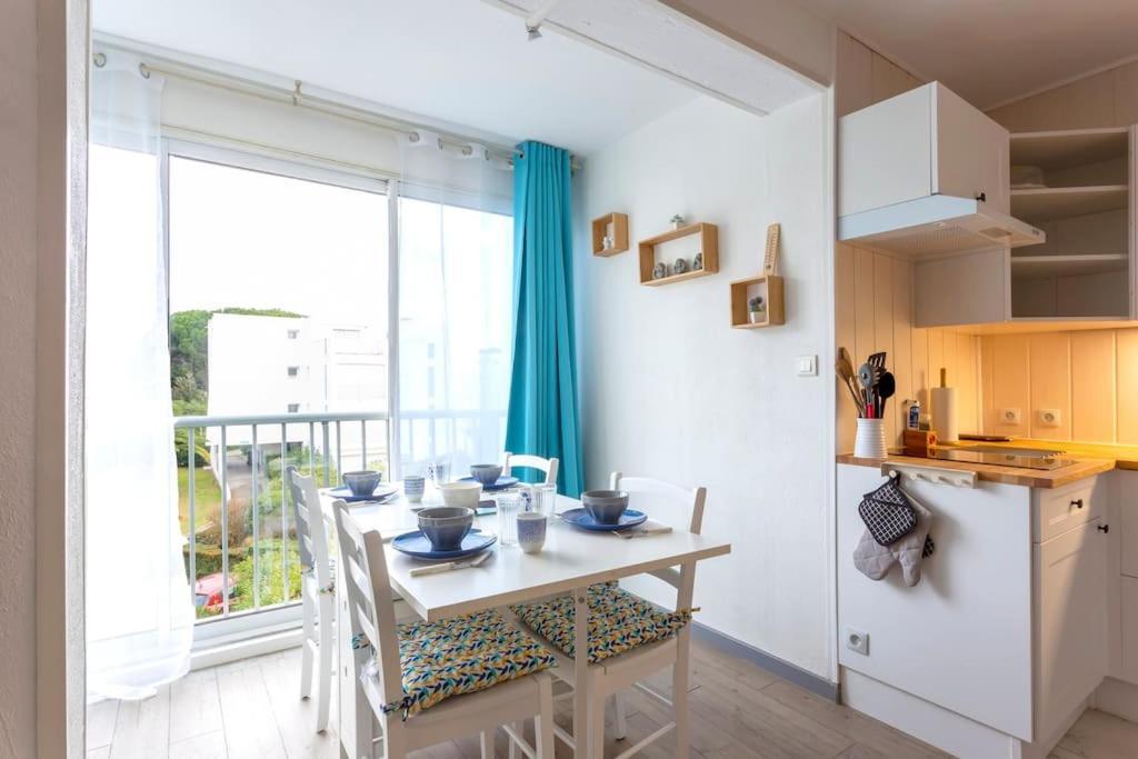 Chez Laurence - Elegant Appartement Climatise Avec Wifi Et Parking 라그랑모트 외부 사진
